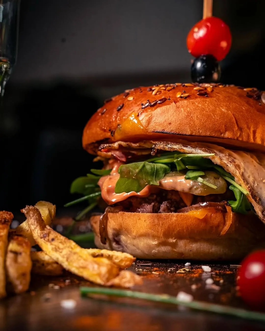 Hamburger au bœuf halal — Le Petit Gourmet, restaurant français halal Paris 9