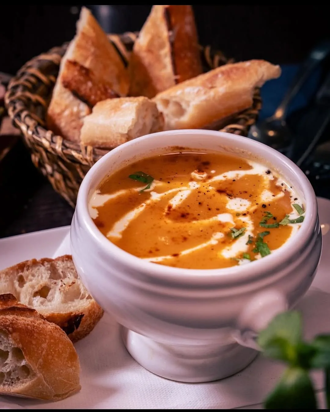 Soupe au potiron — Le Petit Gourmet, restaurant français halal Paris 9